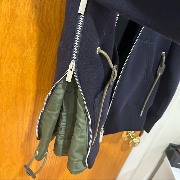 SACAI Navy & Khaki Sponge Sweat MA-1 Hoodie - Picture 7 of 8